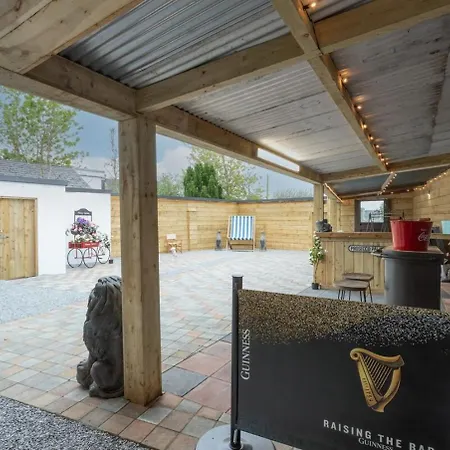 Patriot Bar Hottub-sleeps30 Villa Abbeyfeale