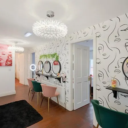 Patriot Bar Hottub-sleeps30 Villa *