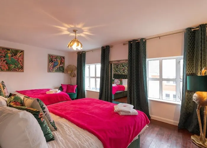 Patriot Bar Hottub-sleeps30 Villa